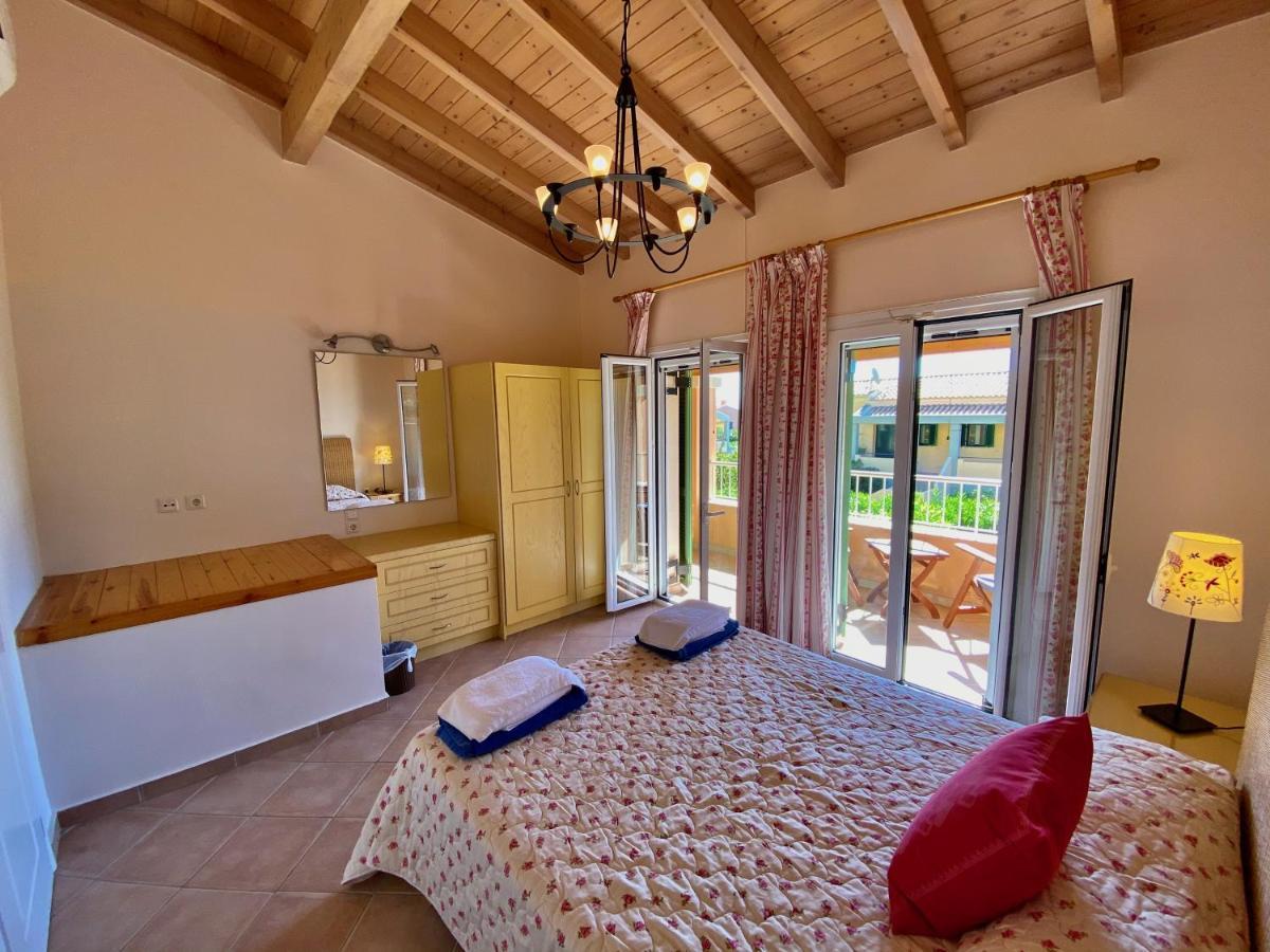 La Riviera Barbati Seaside Apartments & Villas Exterior foto
